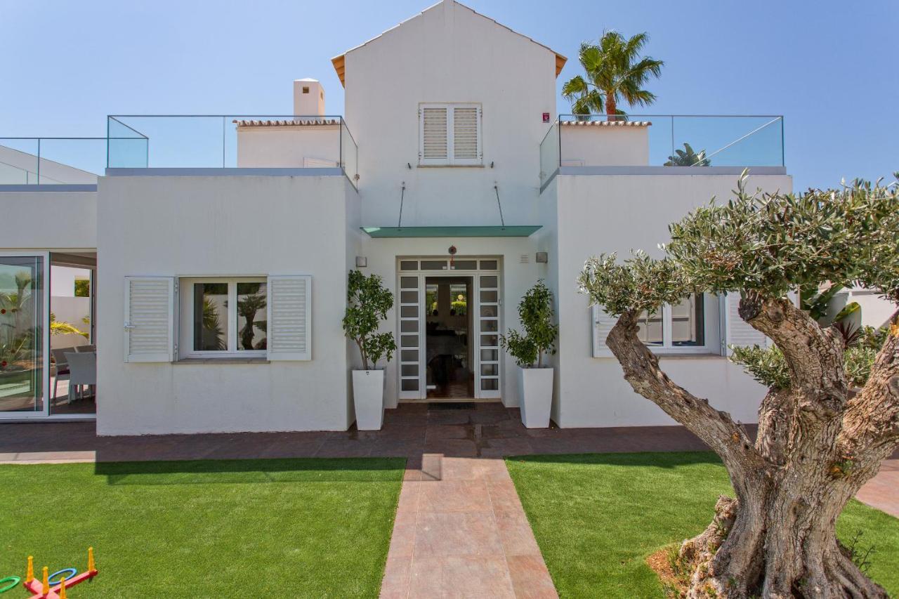 Villa Maresia Dourada กีอา ภายนอก รูปภาพ